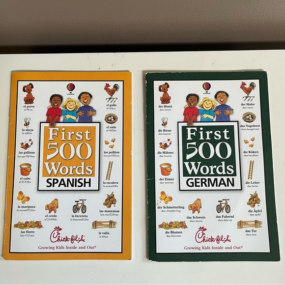First 500 words Spanish & German (2003 Chick-fil-A: Growing Kids) Book - Picture 1 of 6